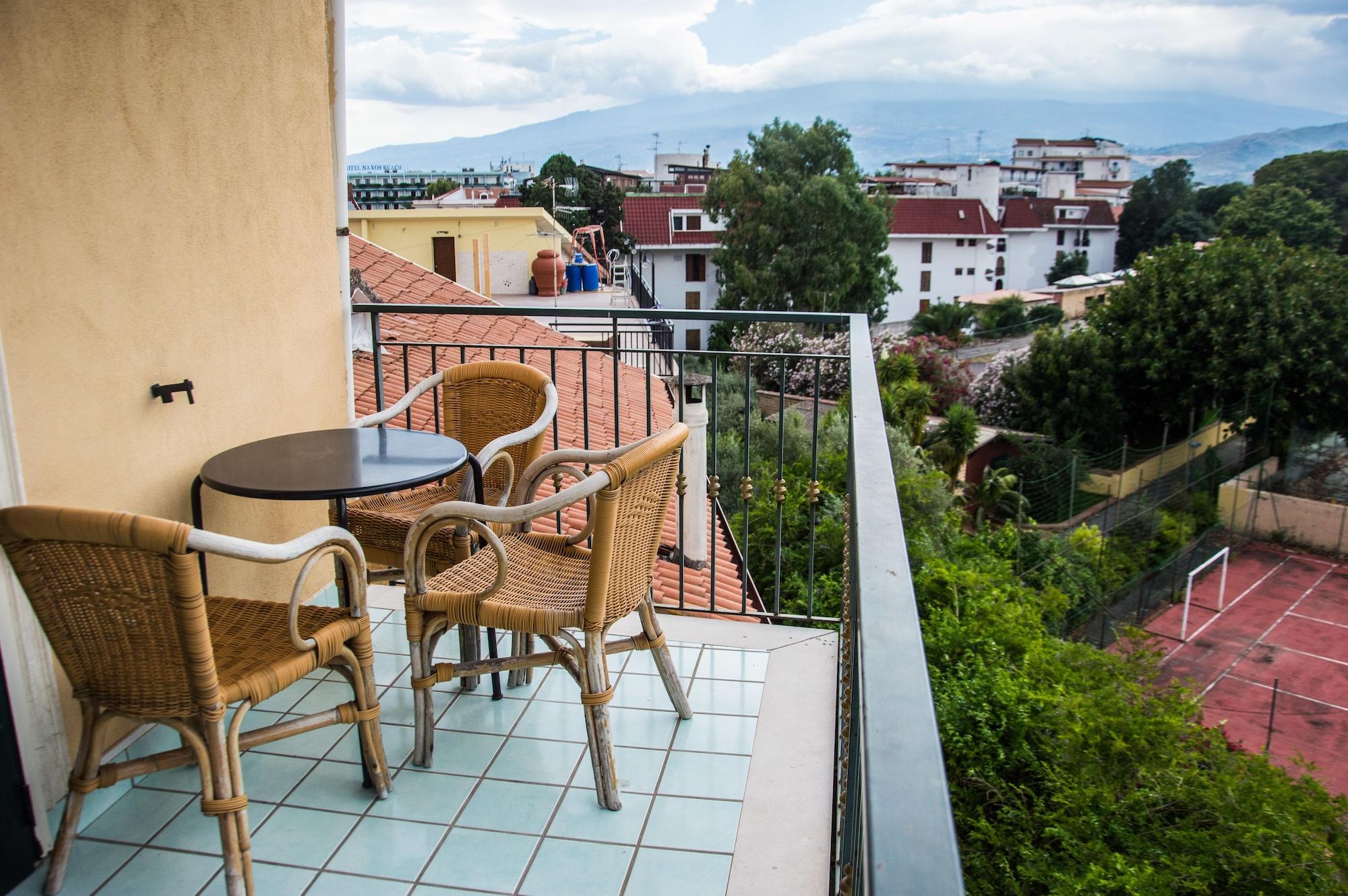 Hotel & Apartments Villa Linda Giardini Naxos Eksteriør billede