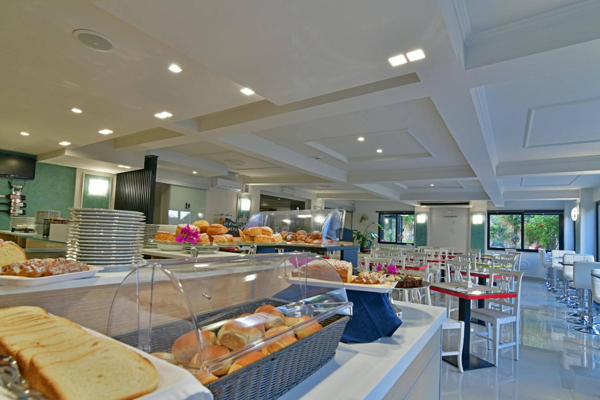 Hotel & Apartments Villa Linda Giardini Naxos Eksteriør billede